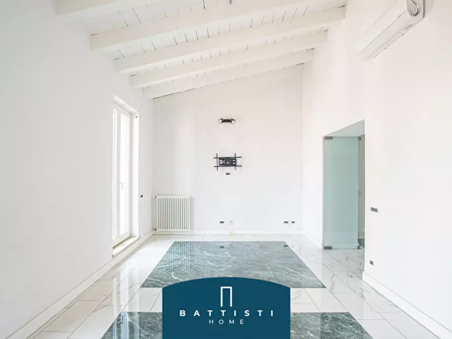 Immagine 5 di Appartamento in affitto  in Piazza Barberini a Roma