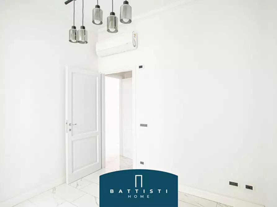 Immagine 13 di Appartamento in affitto  in Piazza Barberini a Roma