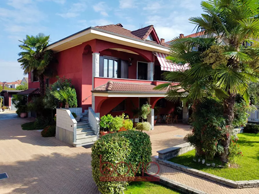 Immagine 8 di Casa bifamiliare in vendita  in VIA CESARE BATTISTI N°9 a Volpiano