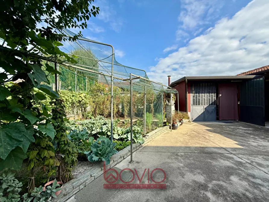 Immagine 20 di Casa bifamiliare in vendita  in VIA CESARE BATTISTI N°9 a Volpiano