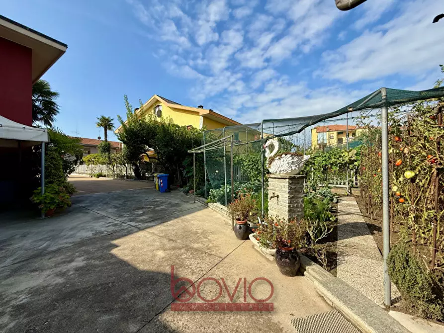 Immagine 21 di Casa bifamiliare in vendita  in VIA CESARE BATTISTI N°9 a Volpiano