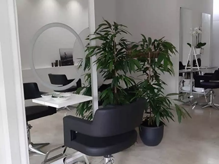 Immagine 1 di Negozio in vendita  in Via San Giuliano a Pordenone