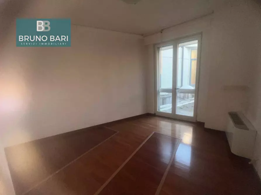 Immagine 4 di Ufficio in vendita  in Viale Cossetti a Pordenone