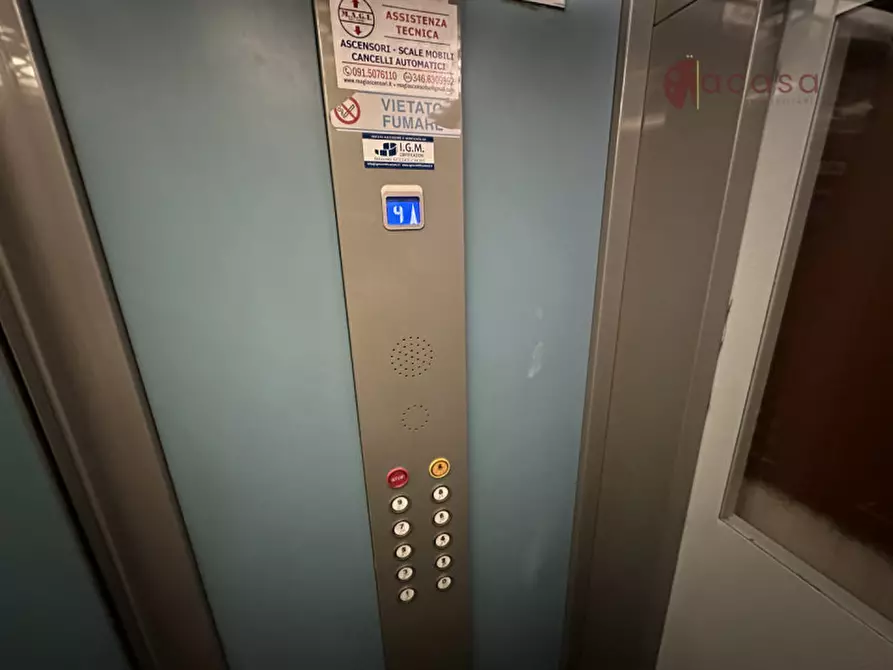 Immagine 2 di Attico in vendita  in Via Stazzone 15 a Palermo