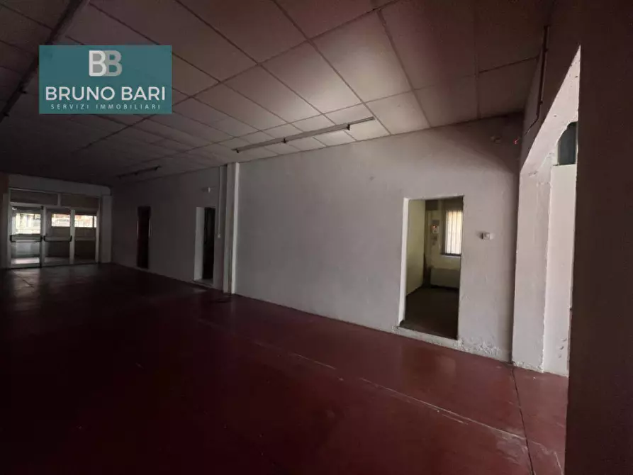 Immagine 12 di Negozio in vendita  in Via Gildo Grandi a Aviano