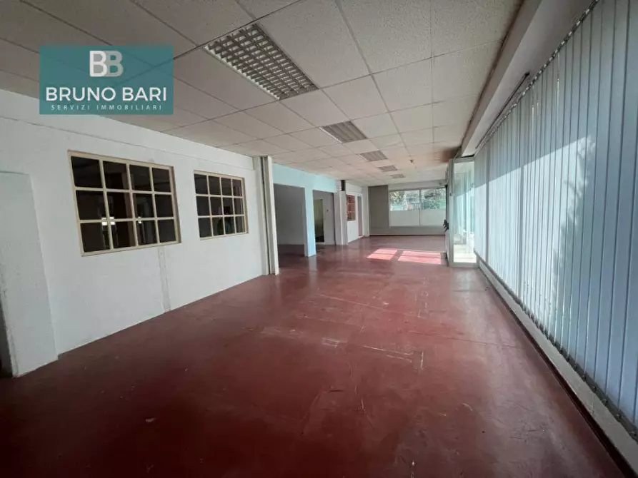 Immagine 14 di Negozio in vendita  in Via Gildo Grandi a Aviano