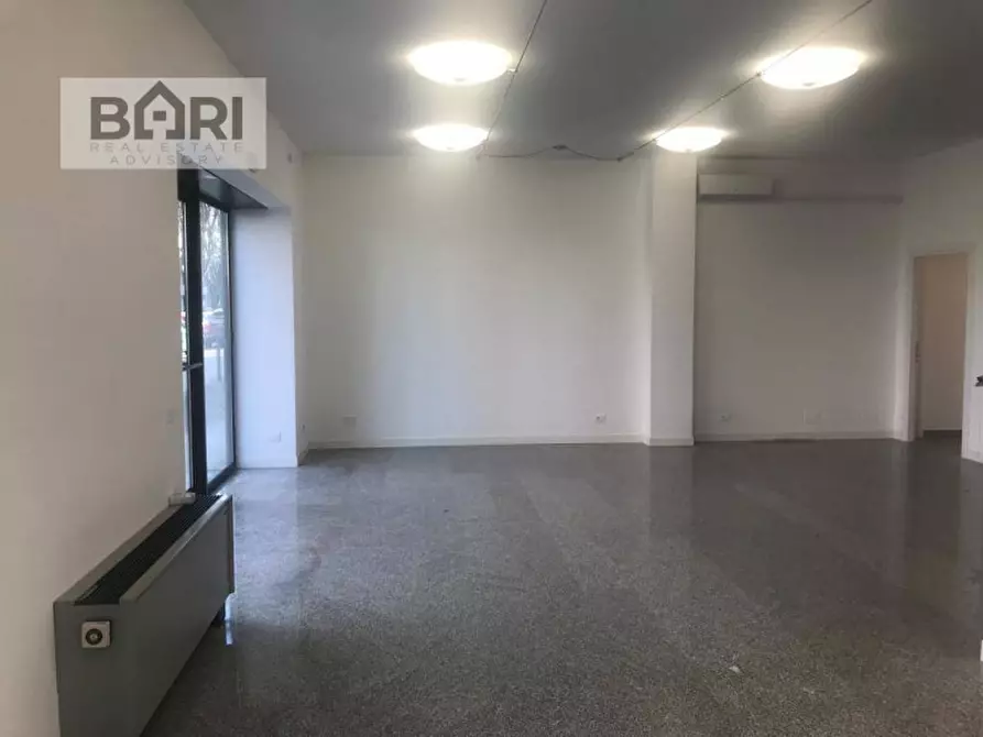 Immagine 5 di Negozio in vendita  in Via Montereale a Pordenone