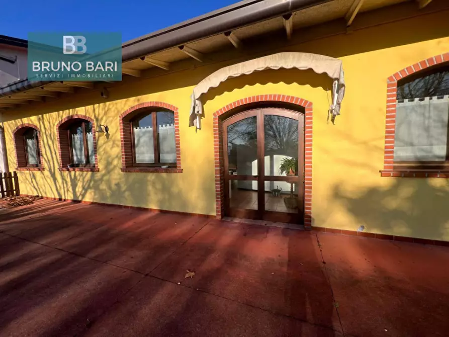 Immagine 1 di Negozio in vendita  in Località Tornielli a Roveredo In Piano