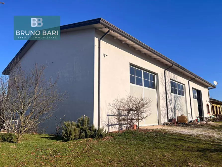 Immagine 7 di Negozio in vendita  in Località Tornielli a Roveredo In Piano