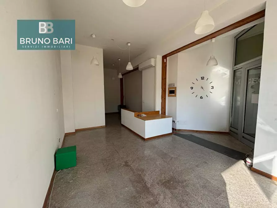 Immagine 2 di Negozio in affitto  in Via Riccardo Pitteri a Aviano