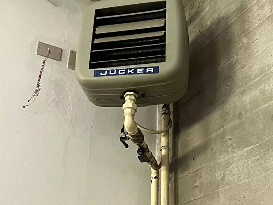 Immagine 14 di Capannone industriale in vendita  in Vicolo Luigi Settembrini a Maniago