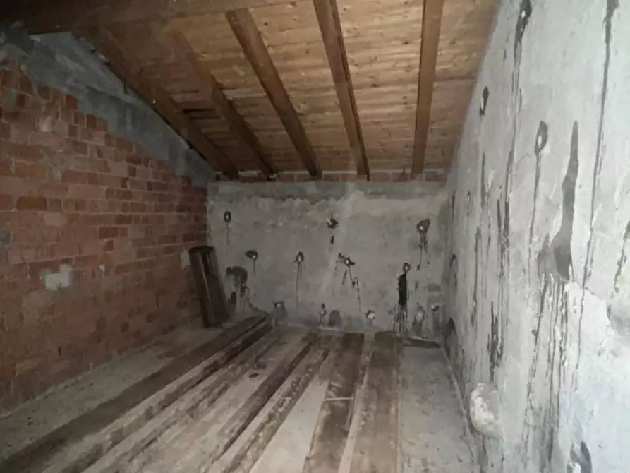 Immagine 25 di Rustico / casale in vendita  in Via Inglagna a Tramonti Di Sopra