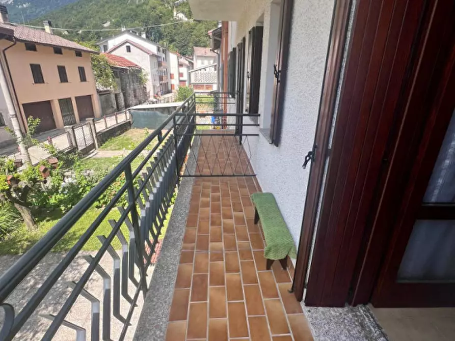 Immagine 18 di Appartamento in vendita  in Mazzini a Cimolais