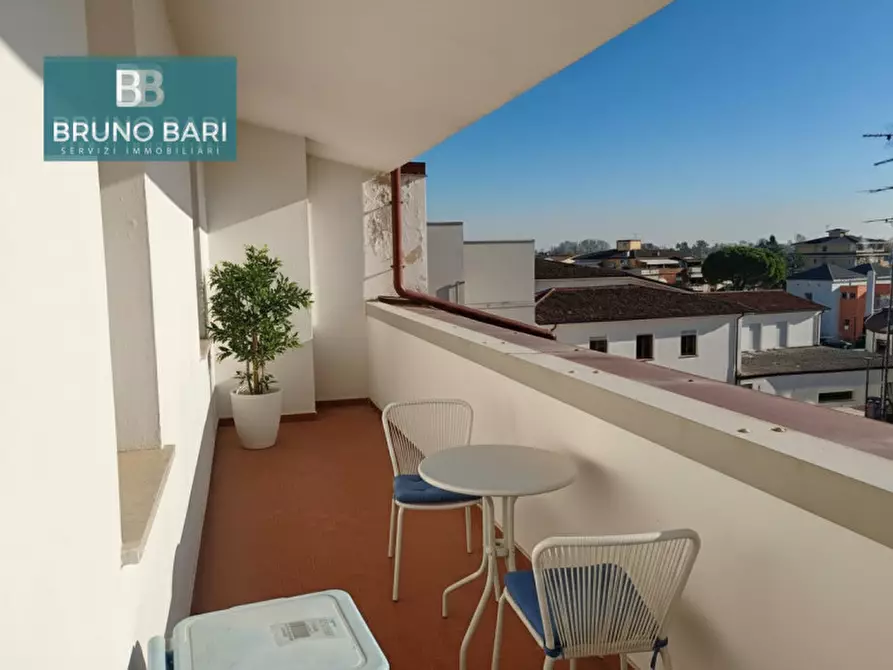 Immagine 1 di Appartamento in vendita  in Galleria centrale a Azzano Decimo