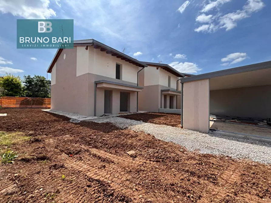 Immagine 1 di Casa indipendente in vendita  in Via San Antonio a Roveredo In Piano