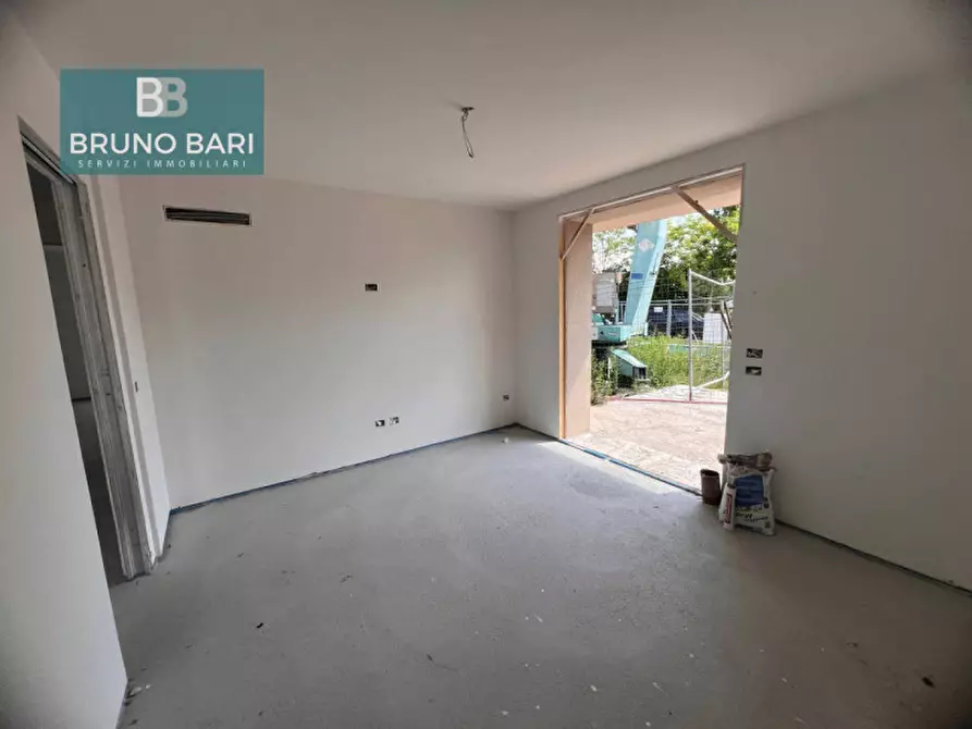 Immagine 2 di Casa indipendente in vendita  in Via San Antonio a Roveredo In Piano