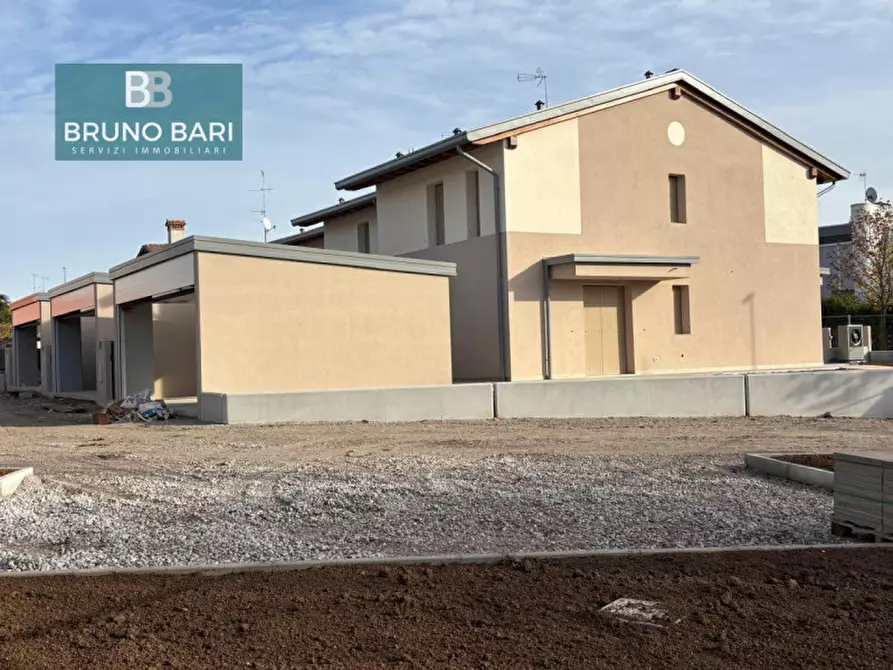 Immagine 17 di Casa indipendente in vendita  in Via San Antonio a Roveredo In Piano