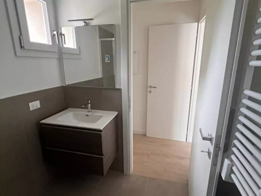 Immagine 3 di Attico in vendita  in Via Giosuè Carducci a Pordenone