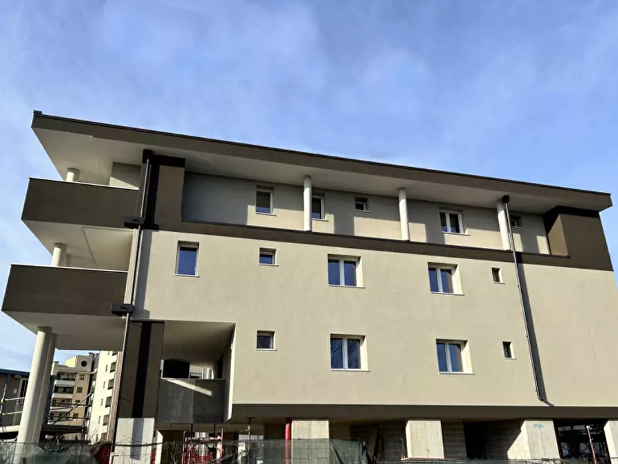 Immagine 13 di Attico in vendita  in Via Giosuè Carducci a Pordenone