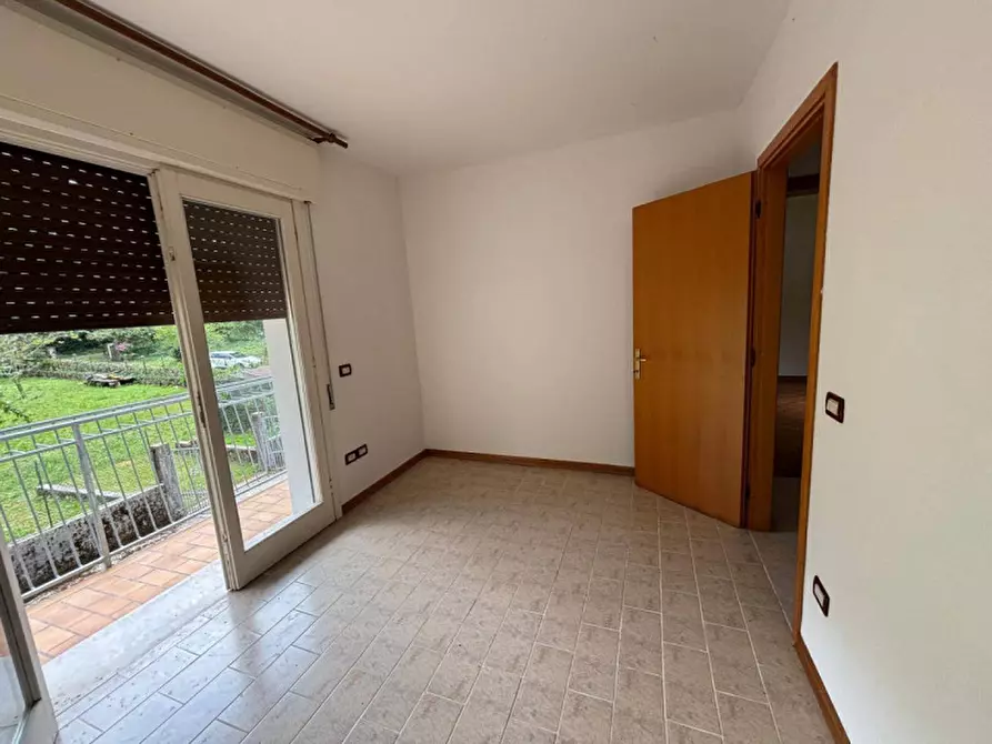 Immagine 14 di Villetta a schiera in vendita  in Via Basilio a Aviano