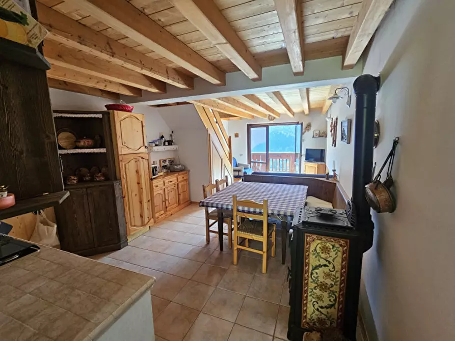 Immagine 2 di Appartamento in vendita  in frazione Arnago a Malè