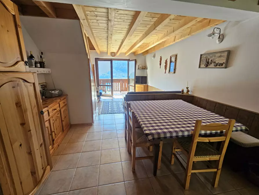 Immagine 6 di Appartamento in vendita  in frazione Arnago a Malè
