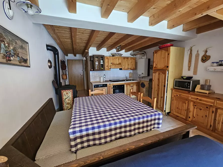 Immagine 7 di Appartamento in vendita  in frazione Arnago a Malè