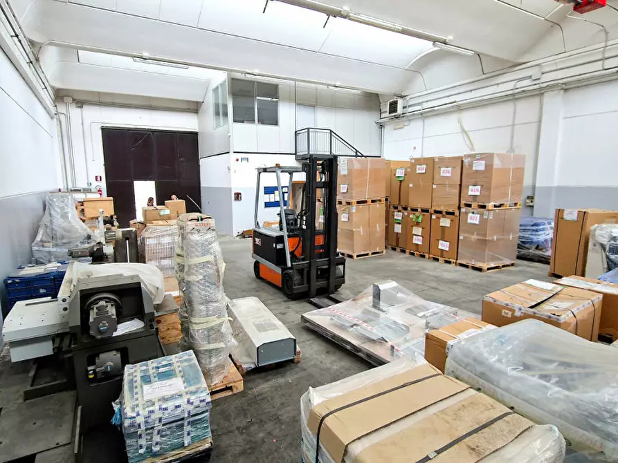 Immagine 5 di Capannone industriale in affitto  in Via 2 Agosto 1980, 20 a Valsamoggia