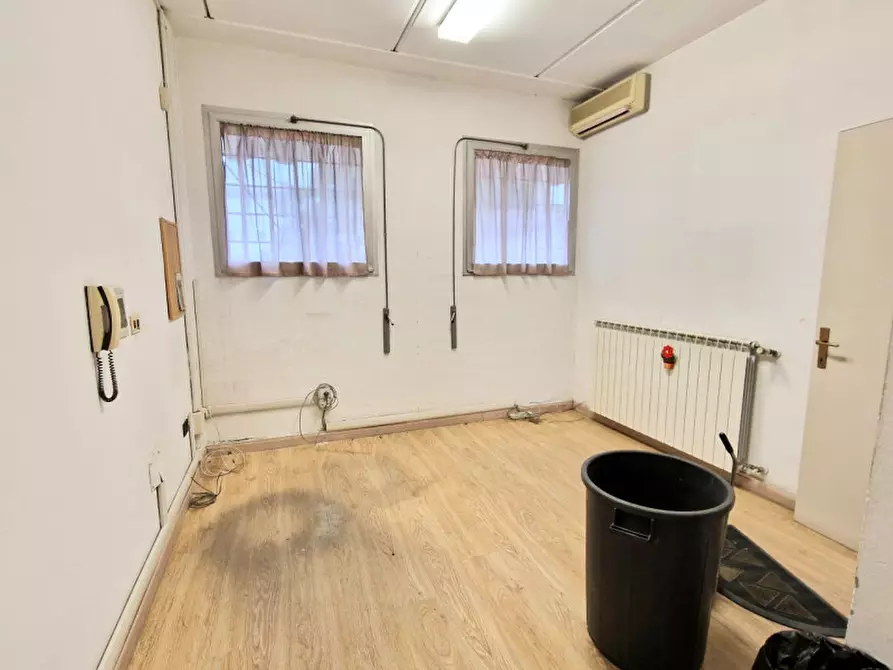 Immagine 10 di Capannone industriale in affitto  in Via 2 Agosto 1980, 20 a Valsamoggia