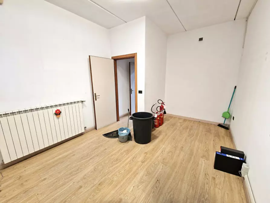 Immagine 12 di Capannone industriale in affitto  in Via 2 Agosto 1980, 20 a Valsamoggia