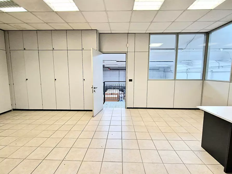 Immagine 16 di Capannone industriale in affitto  in Via 2 Agosto 1980, 20 a Valsamoggia