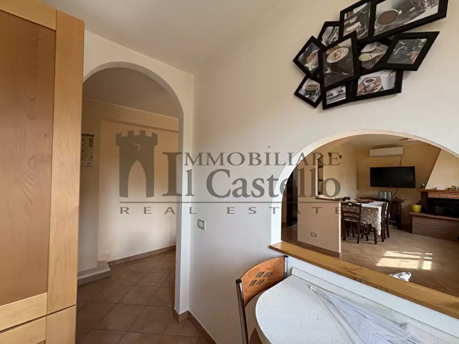 Immagine 5 di Appartamento in vendita  in Viale Console Flaminio 77 a Tuoro Sul Trasimeno