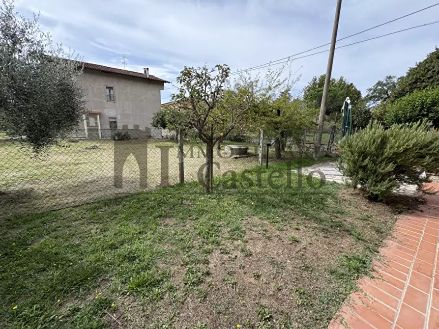 Immagine 22 di Appartamento in vendita  in Viale Console Flaminio 77 a Tuoro Sul Trasimeno