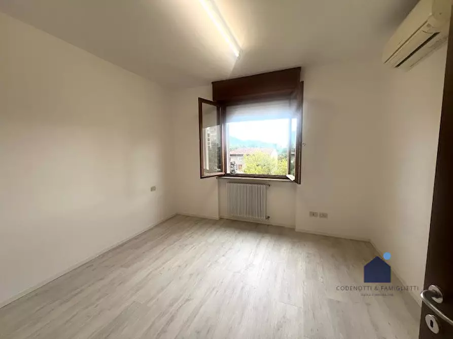 Immagine 7 di Ufficio in affitto  a Brescia