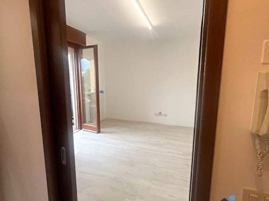 Immagine 13 di Ufficio in affitto  a Brescia