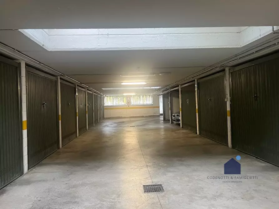 Immagine 17 di Ufficio in affitto  a Brescia