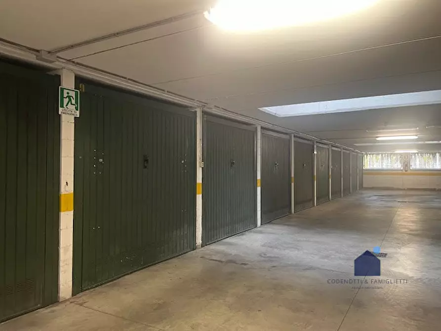 Immagine 18 di Ufficio in affitto  a Brescia