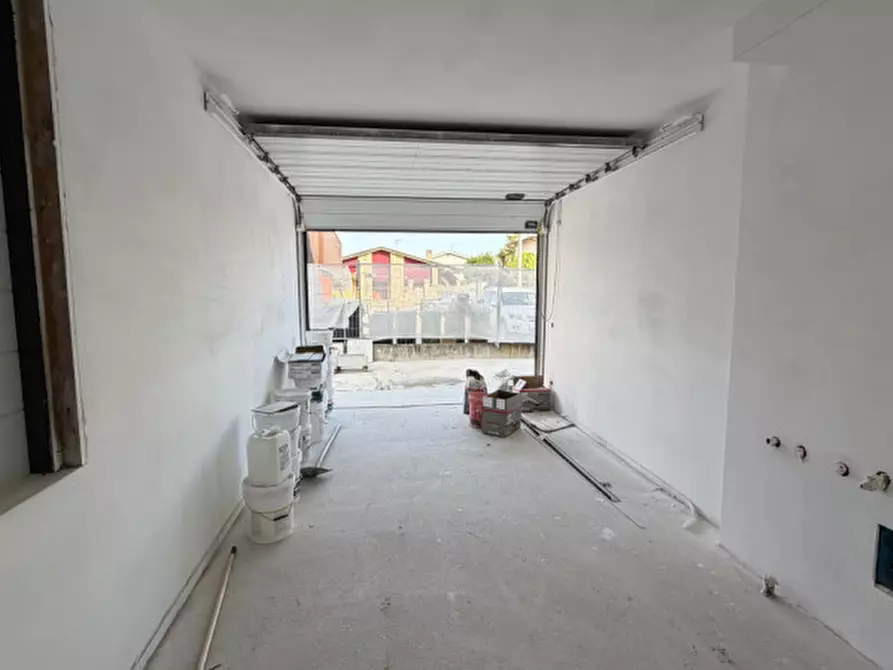 Immagine 4 di Casa bifamiliare in vendita  in Legnaro Via Frassanedo 3 a Legnaro