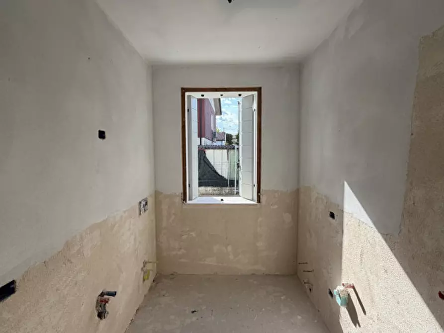 Immagine 5 di Casa bifamiliare in vendita  in Legnaro Via Frassanedo 3 a Legnaro
