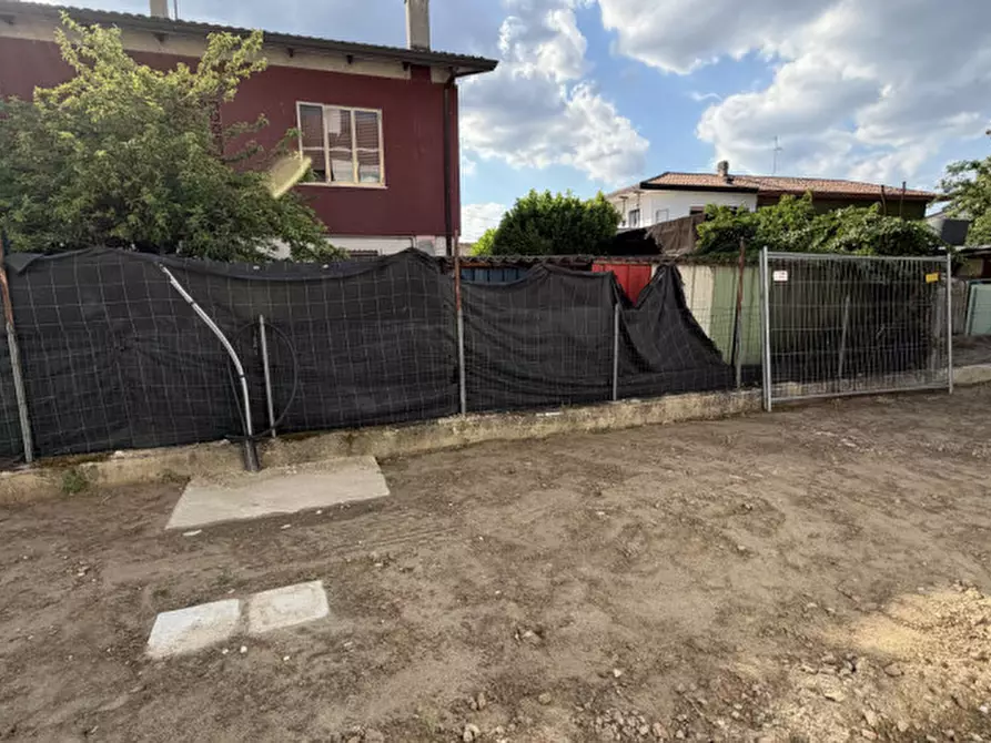 Immagine 8 di Casa bifamiliare in vendita  in Legnaro Via Frassanedo 3 a Legnaro