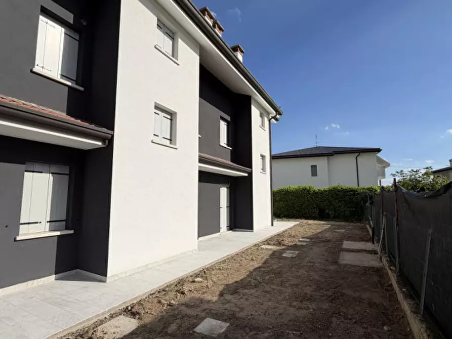 Immagine 9 di Casa bifamiliare in vendita  in Legnaro Via Frassanedo 3 a Legnaro