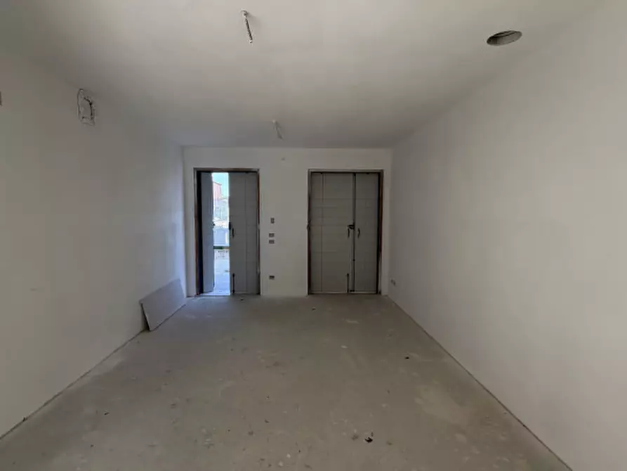 Immagine 12 di Casa bifamiliare in vendita  in Legnaro Via Frassanedo 3 a Legnaro