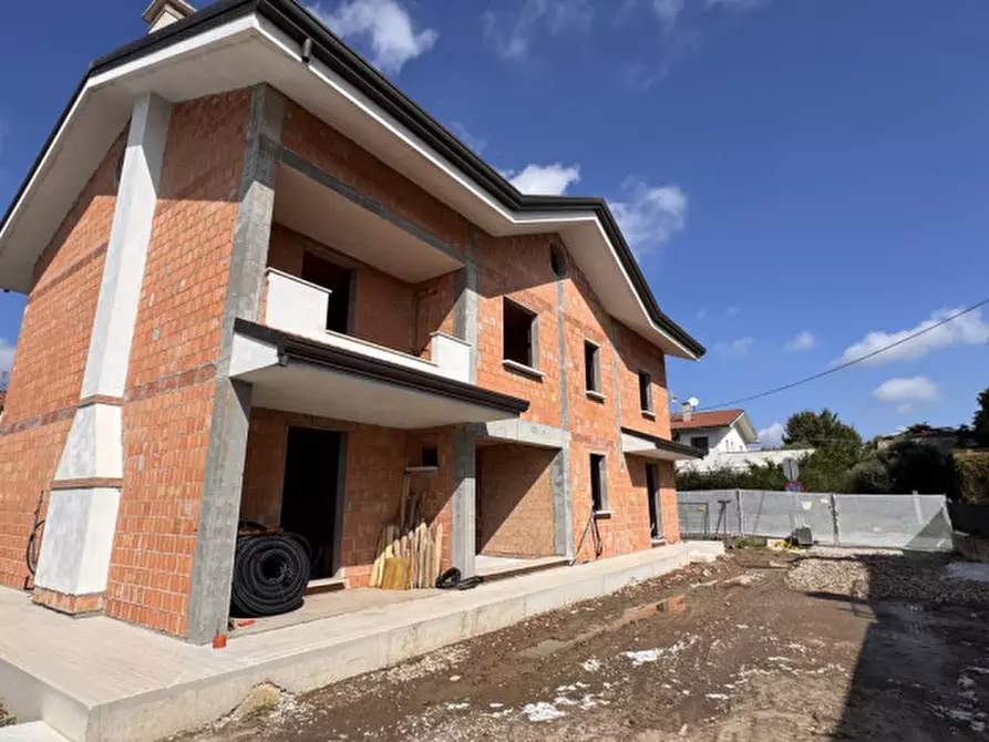 Immagine 17 di Casa bifamiliare in vendita  in Legnaro Via Frassanedo 3 a Legnaro