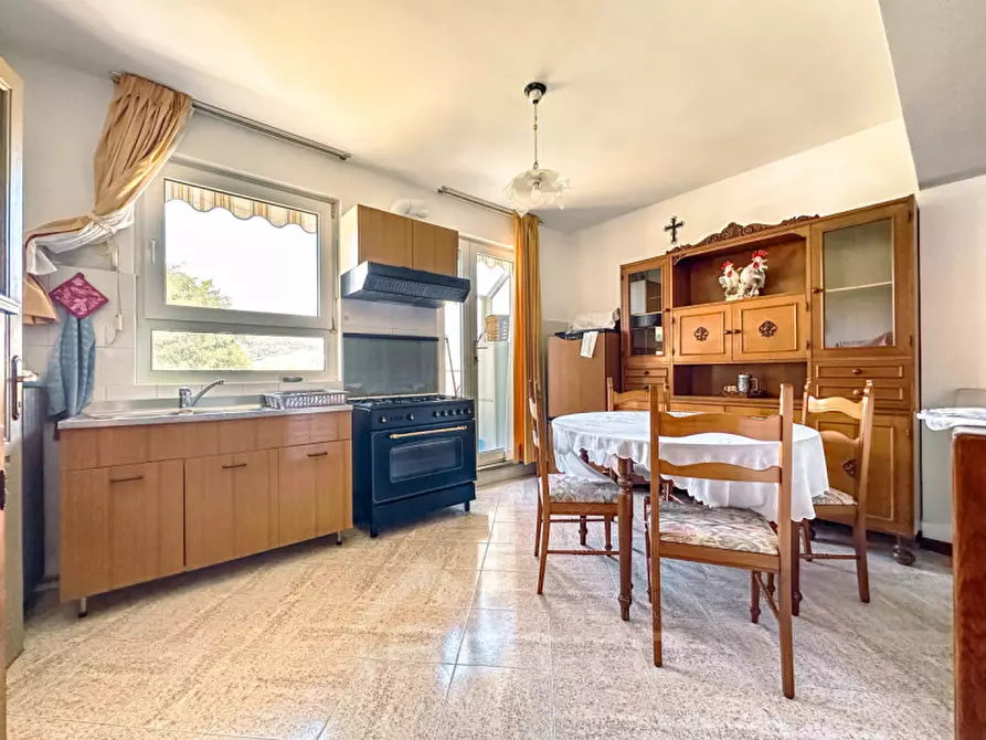 Immagine 4 di Appartamento in vendita  in via delle fontane 44 a Borgosesia