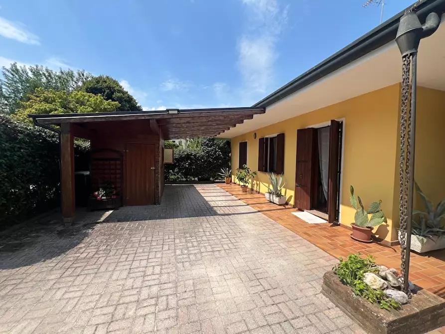 Immagine 5 di Casa trifamiliare in vendita  a Arzergrande