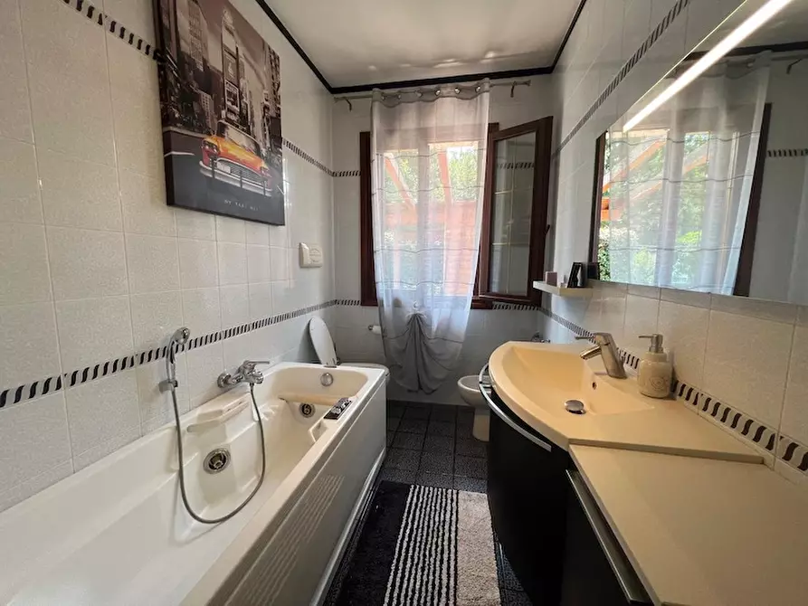 Immagine 19 di Casa trifamiliare in vendita  a Arzergrande