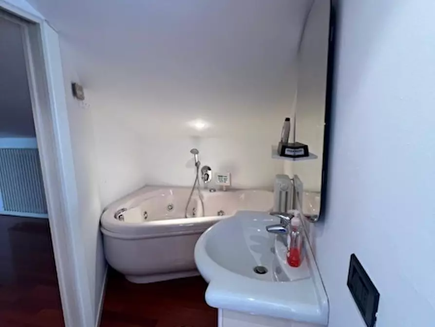 Immagine 28 di Casa trifamiliare in vendita  a Arzergrande