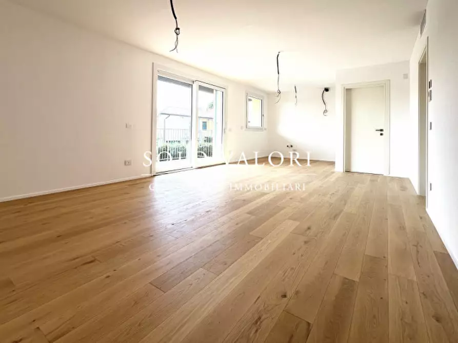 Immagine 1 di Appartamento in vendita  a Castelfranco Veneto