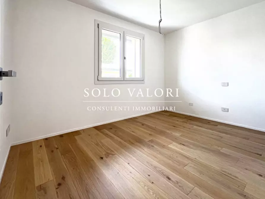 Immagine 5 di Appartamento in vendita  a Castelfranco Veneto