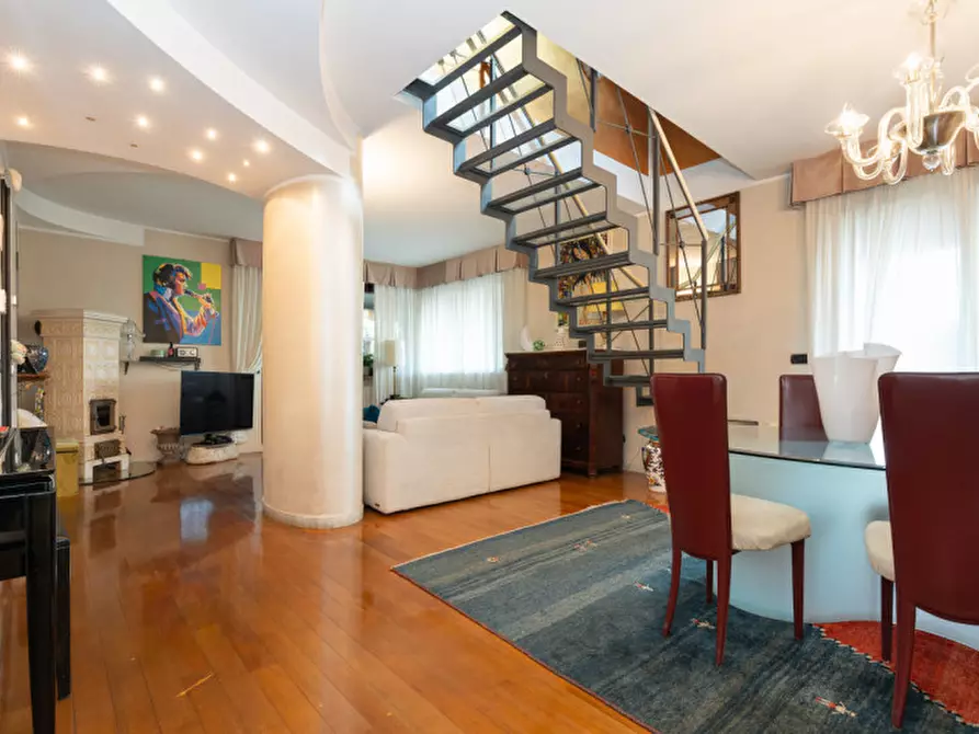 Immagine 9 di Attico in vendita  in corso casale 283 a Torino